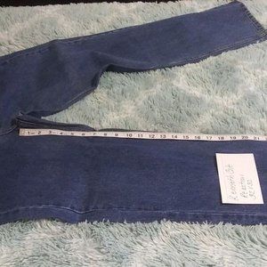 Nwt Kenneth Cole Reaction blue mens jeans 32x30..